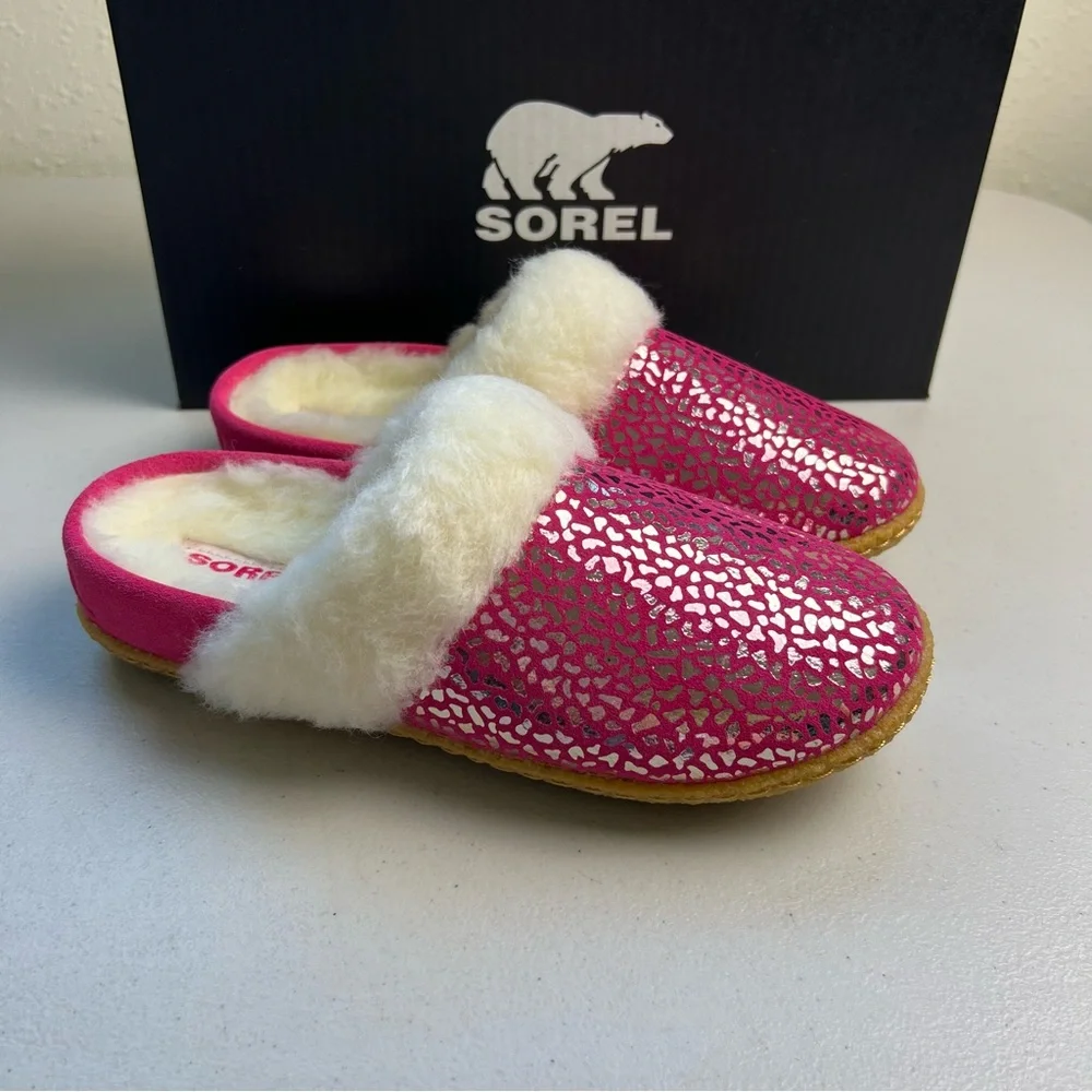 Sorel NEW Youth Nakiska Slide II Cactus Pink/White Fuzzy Slipper Youth 3, 4, 5